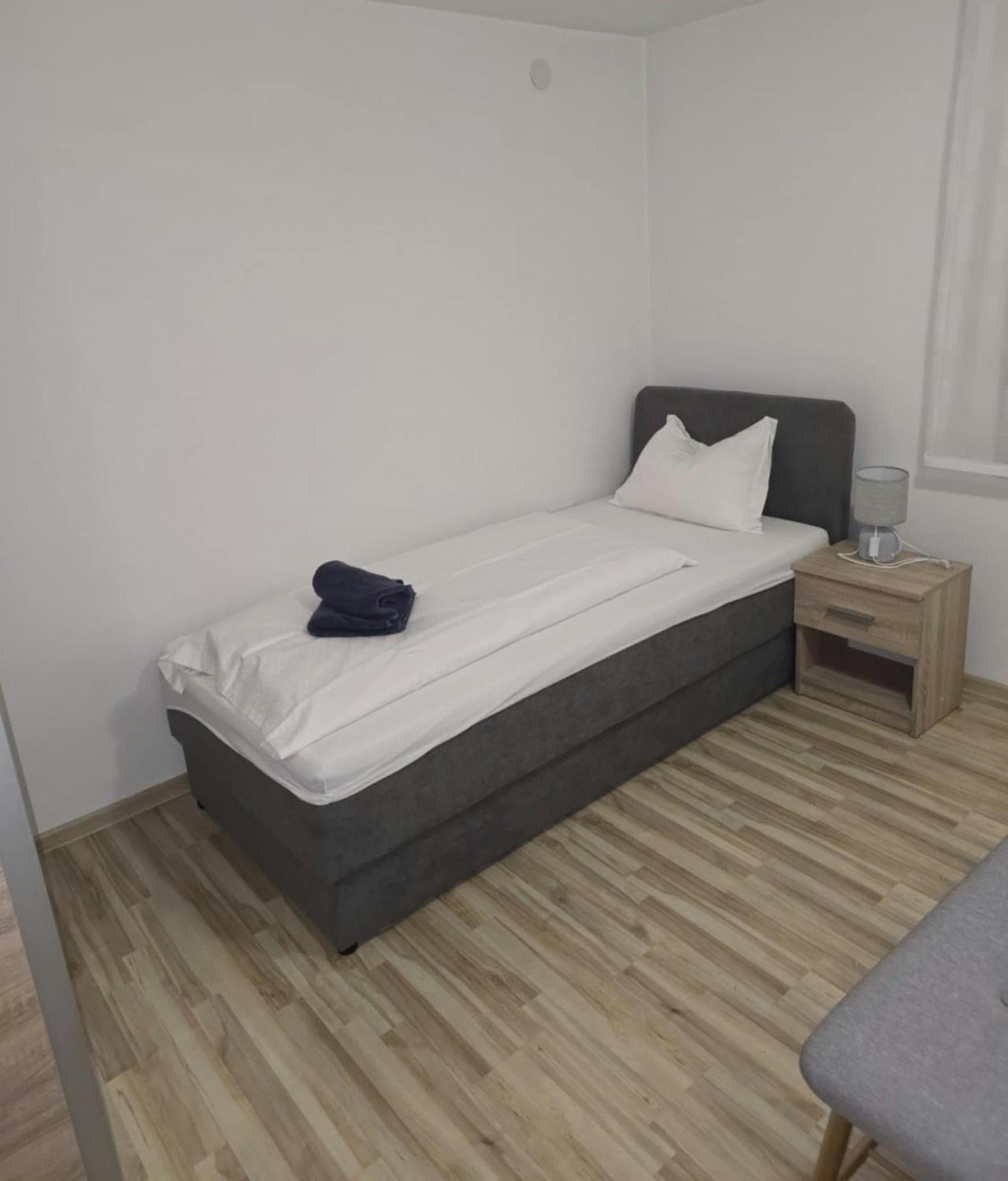 Apartmani Baotic Zupanja Exterior foto