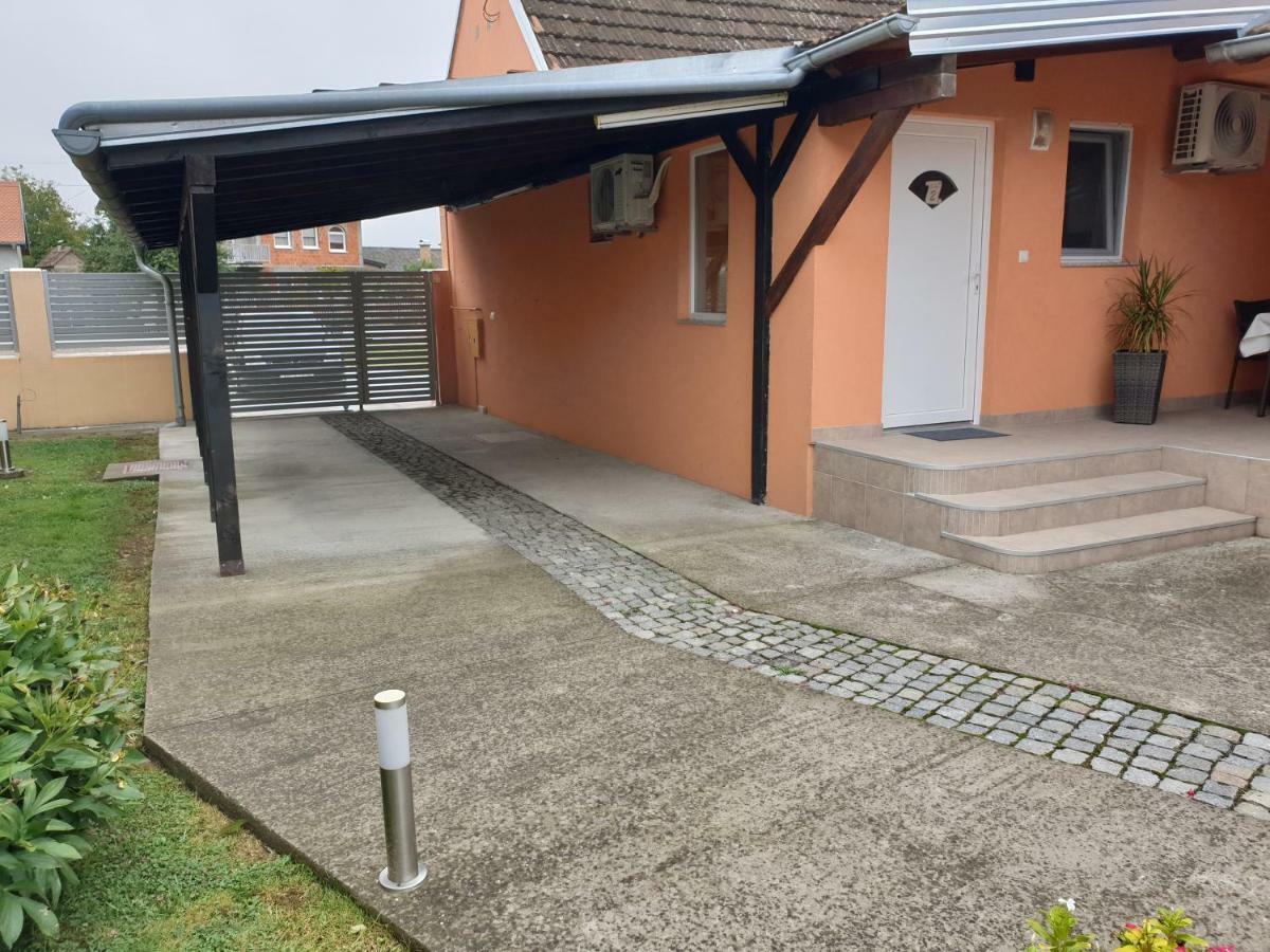 Apartmani Baotic Zupanja Exterior foto